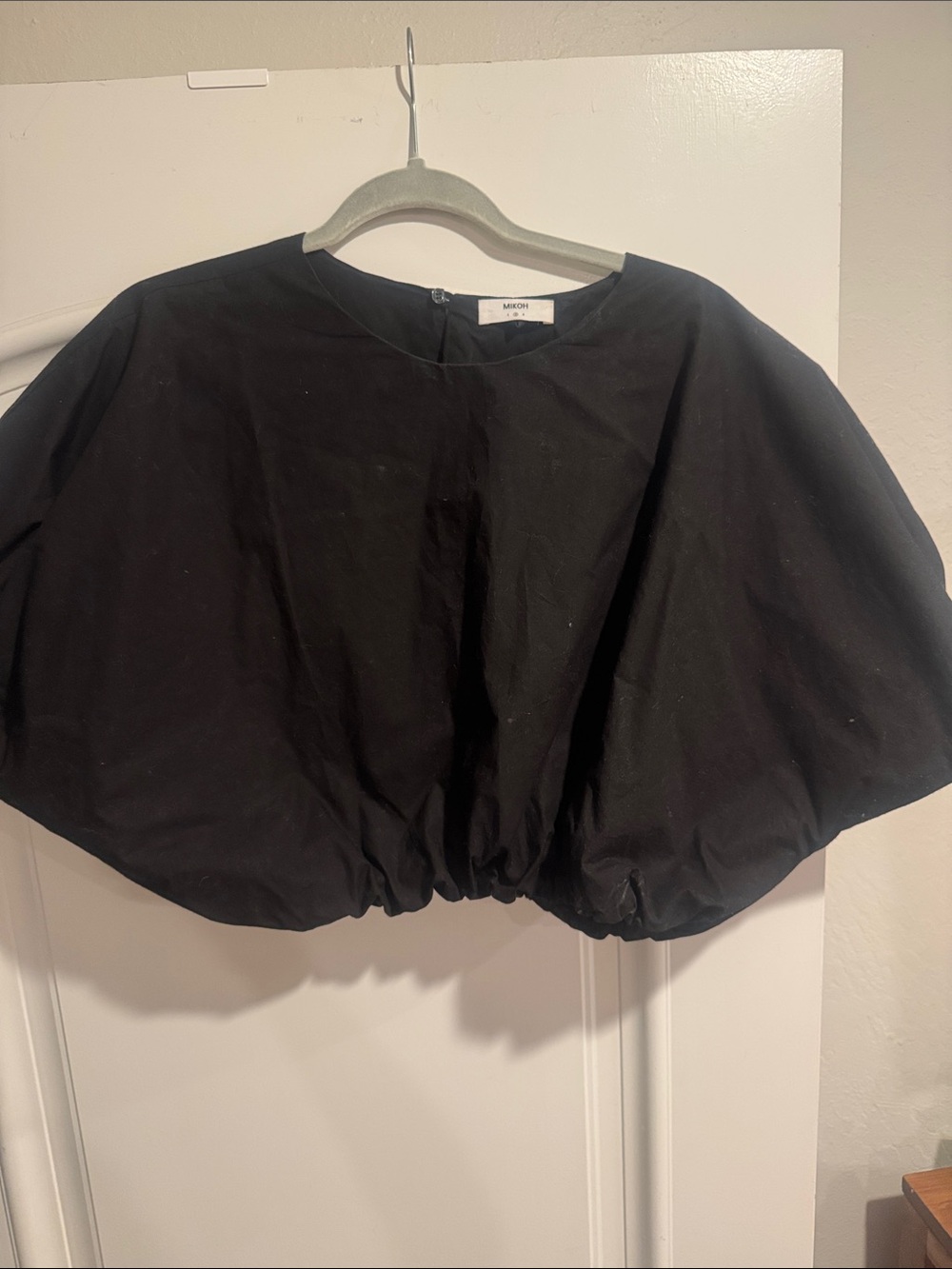 MIKOH - Black Puff-Sleeve Crop Top